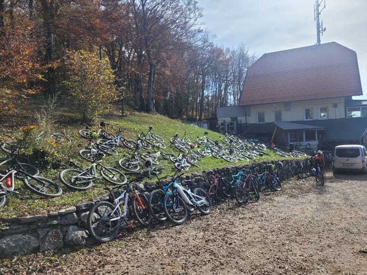 Četrtkova krof runda